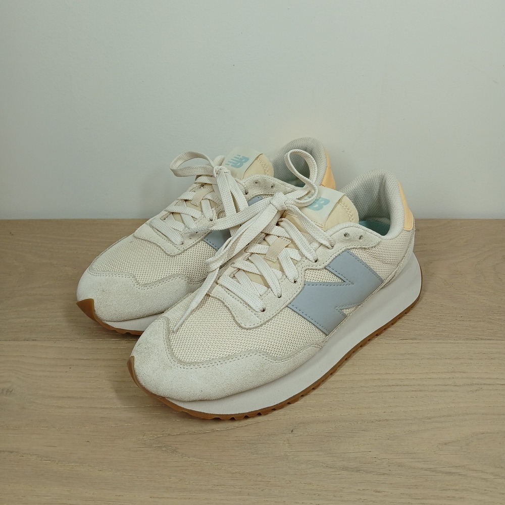 New Balance 237 Sneakers Womens 7.5 Cream Gray Suede Mesh Retro Platform Runner